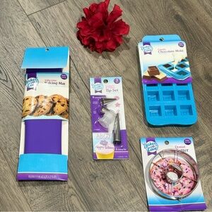 Set of 4 Baking Supplies NWT